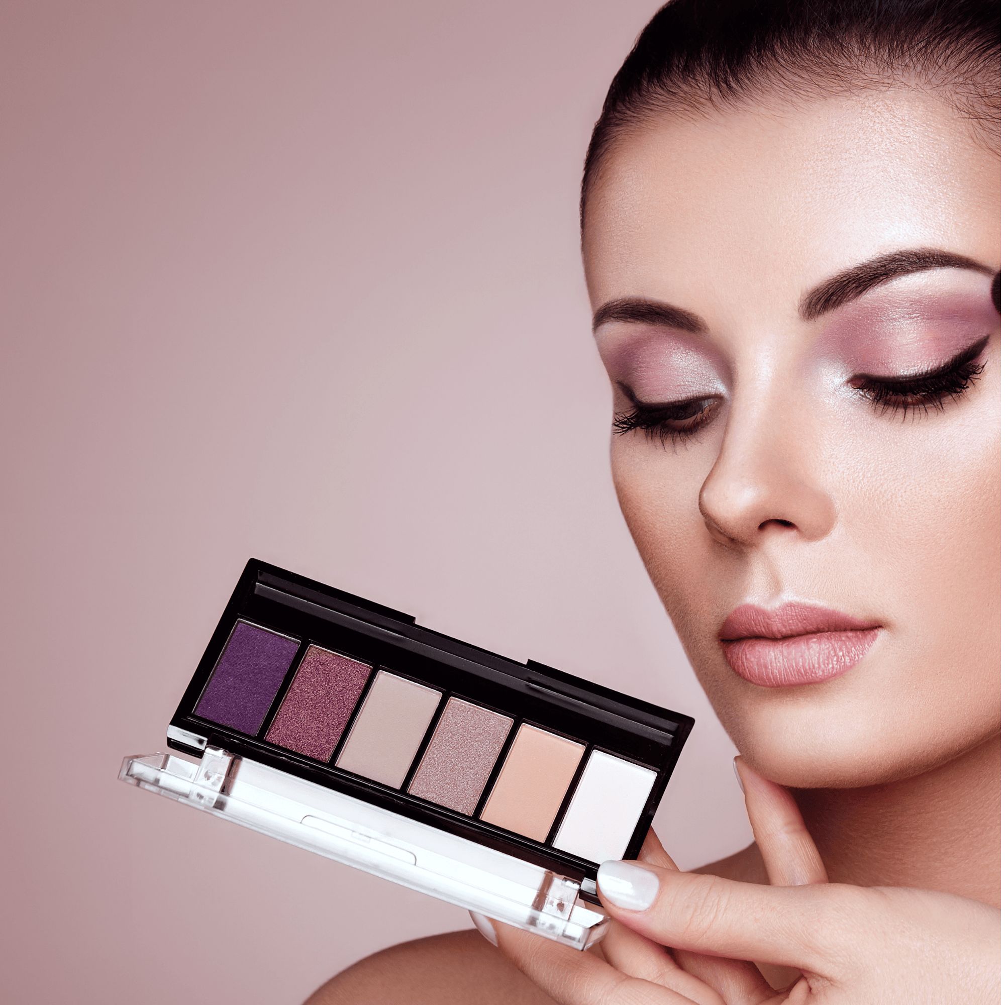 مستحضرات تجميل العين
