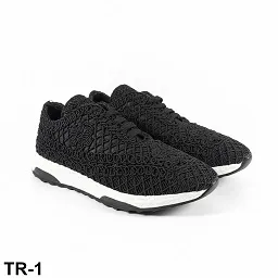 أسود TR1