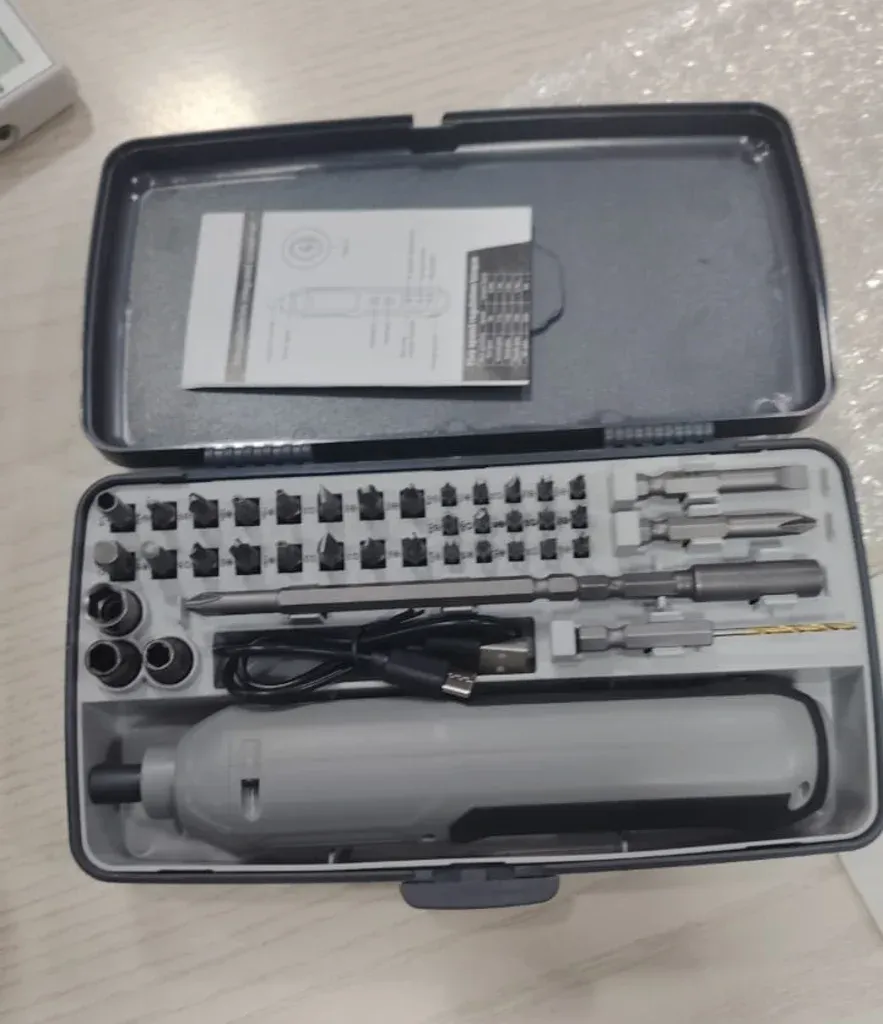 rechargeable-screwdriver-with-lithium-battery-and-forward-reverse-control