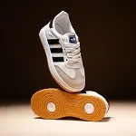 أبيض × أسود