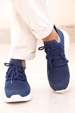  حذاء RUN