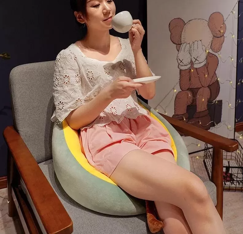 وسادة مقعد مريحة على شكل نحلة