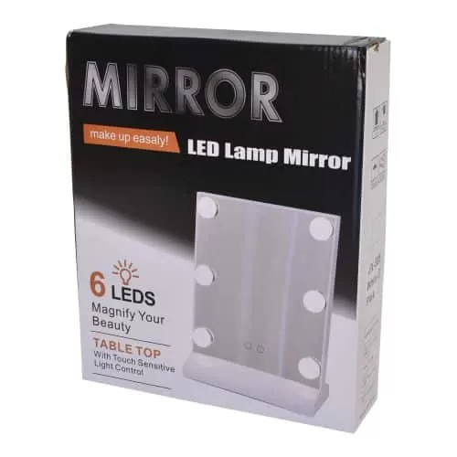 مرآة مع ضوء LED