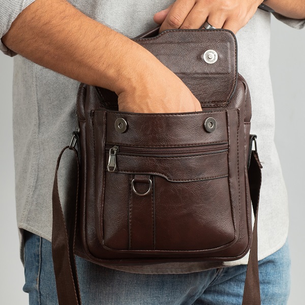 شنطة كروس رجالي جلد مستورد  Jeep Cross Bag