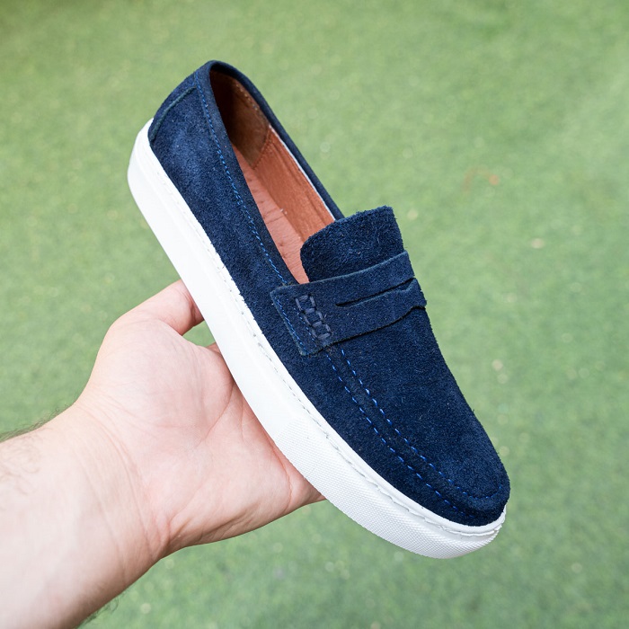 حذاء صيفي LEVA – شامواه وألوان عصرية