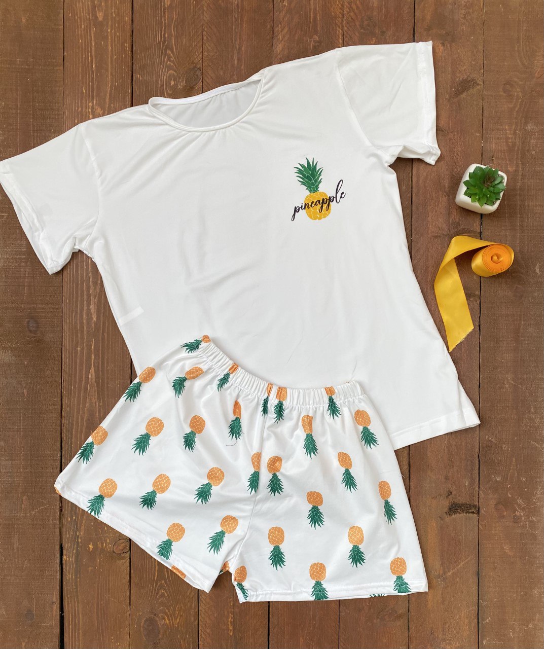 بيجامة Pineapple Hot Short – خامة قطن ليكرا بثلاث مقاسات وألوان ناعمة