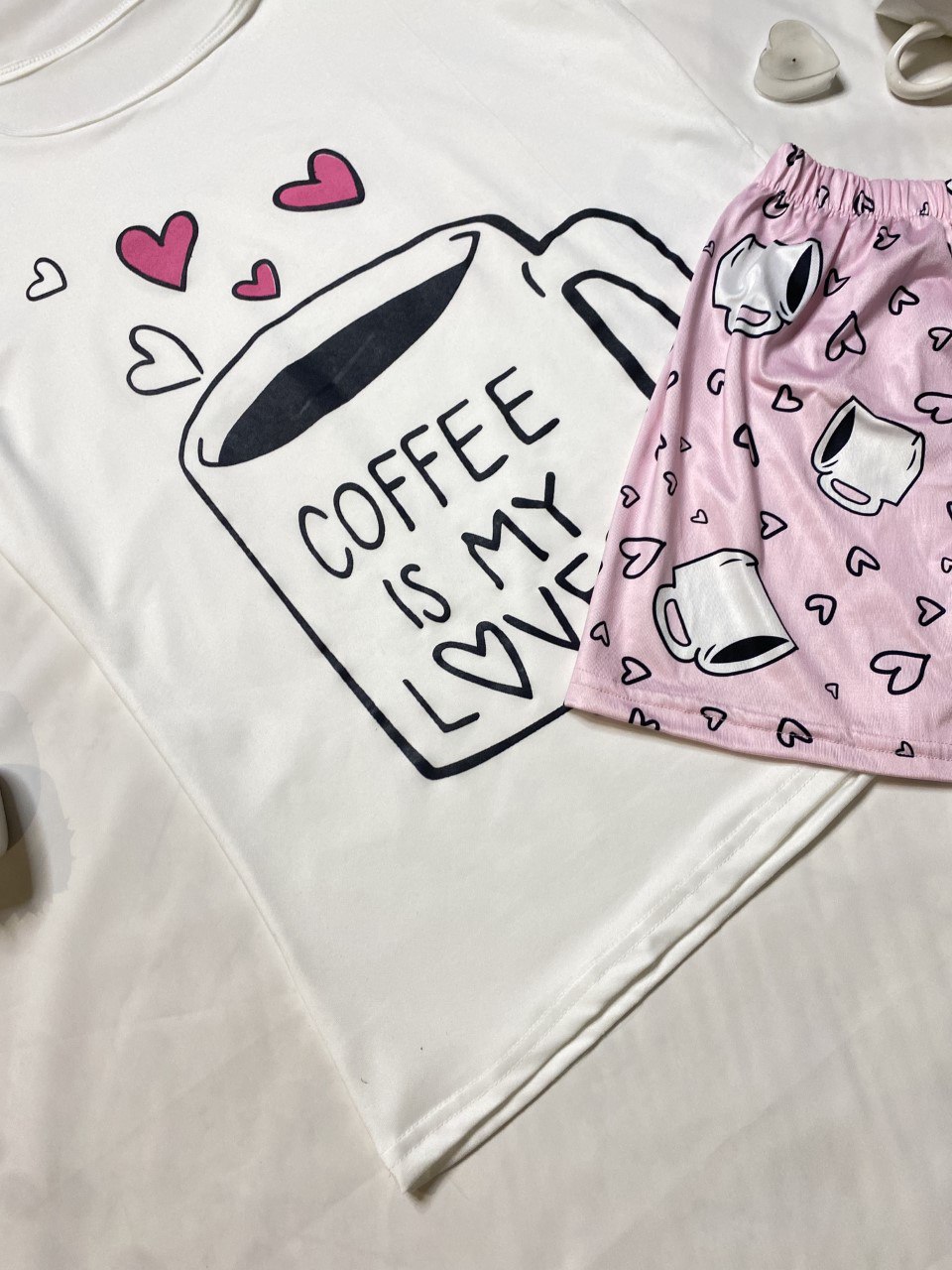 بيجامة Coffee Is My Lover – تيشرت وشورت بقطن مريح ولمسة شبابية