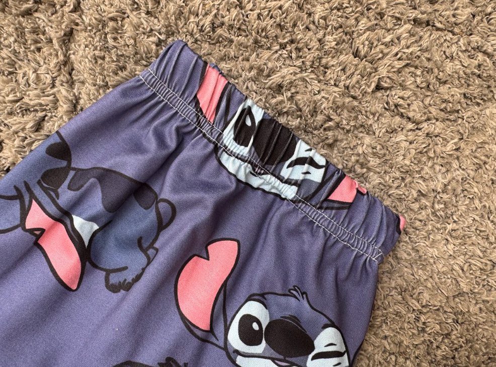 بيجامة Stitch Disney – 3 قطع بستايل كاجوال مريح ولمسة ديزني مرحة