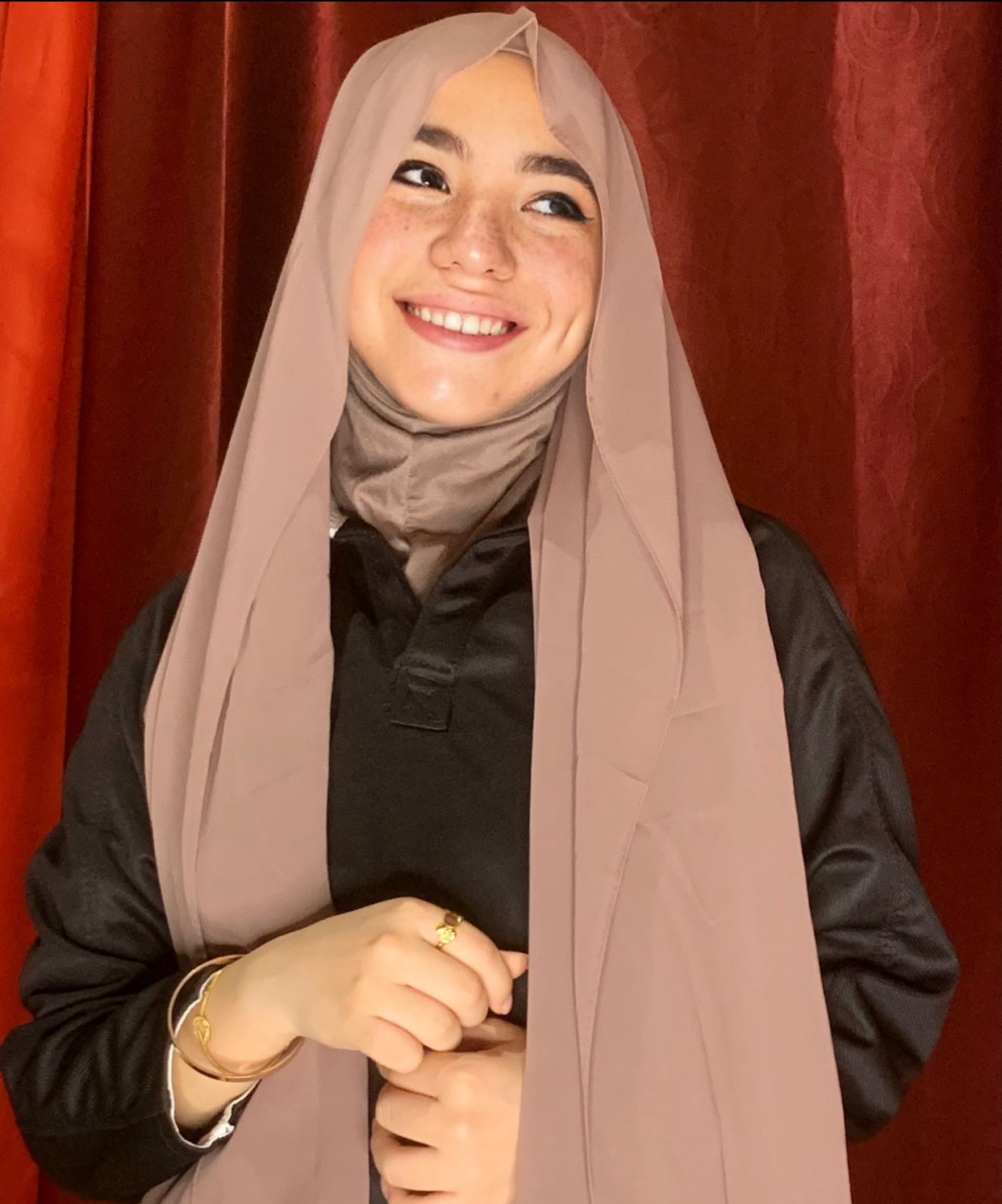 SMART HIJAB | الحجاب الذكي ( كافيه )