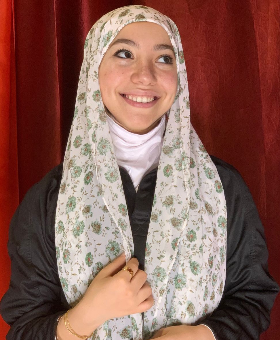 SMART HIJAB | الحجاب الذكي ( ابيض مشجر اخضر )
