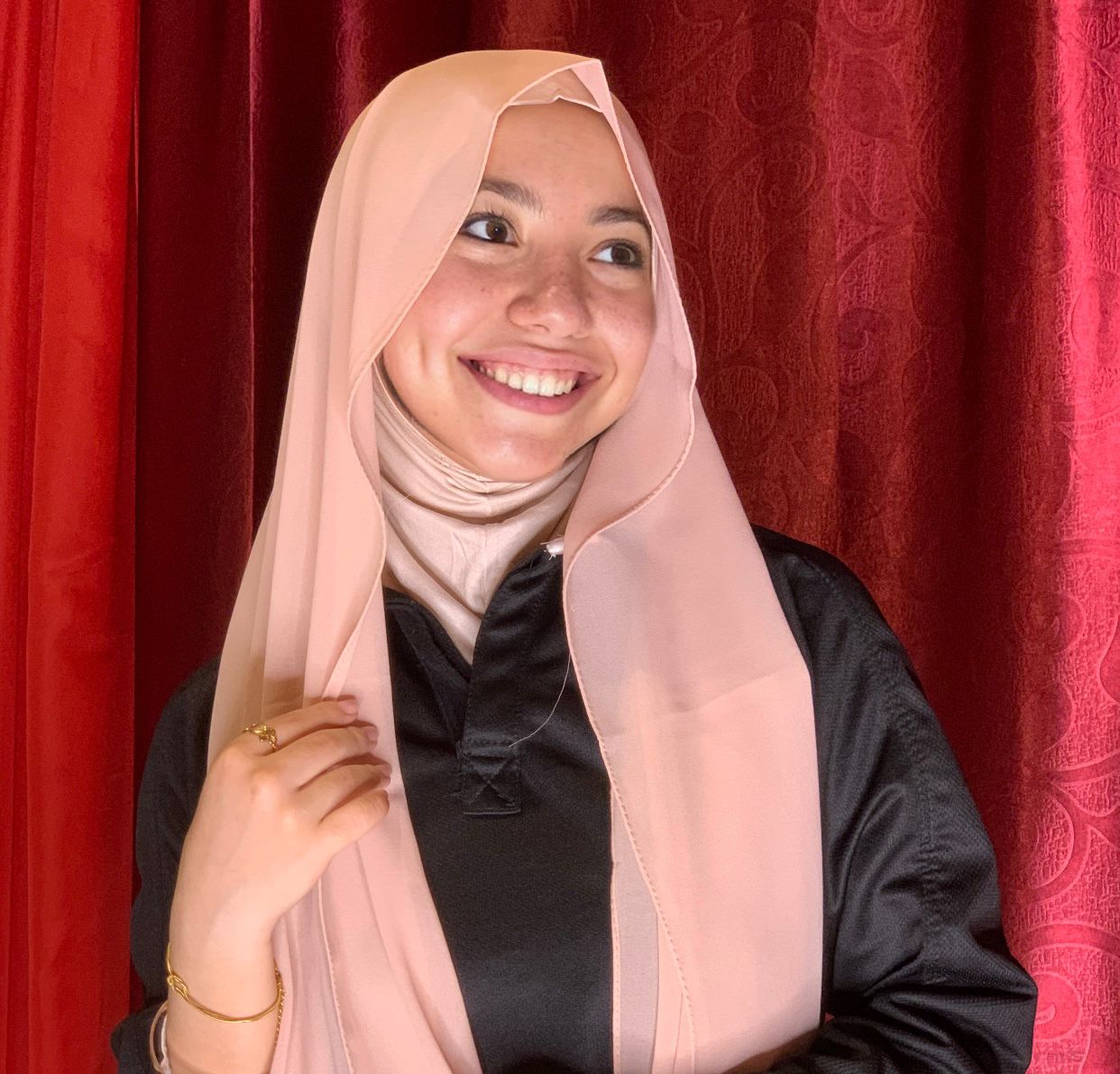 SMART HIJAB | الحجاب الذكي ( بيبي بينك )