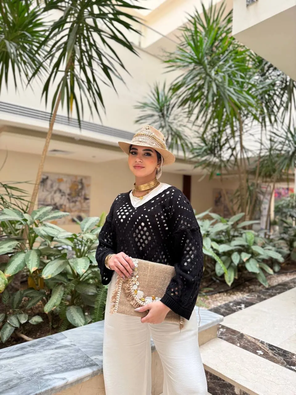 بلوزه خامه تريكو شبك اسود Free size 