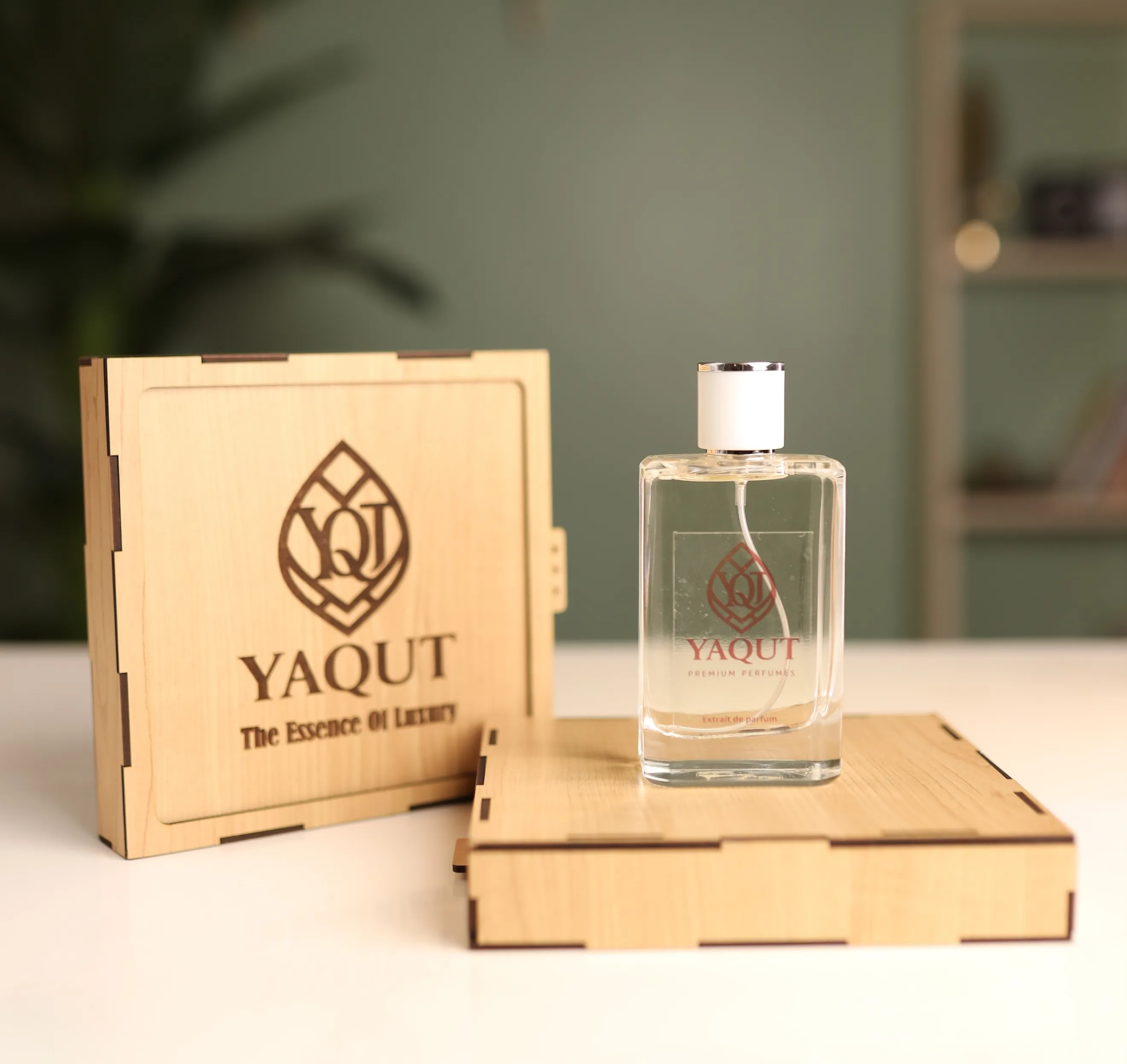 YAQUT MAREE