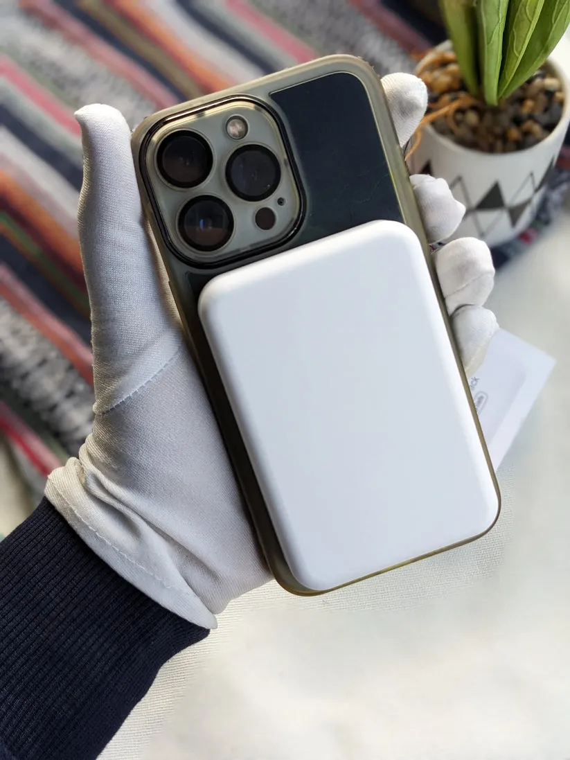 باور بانك لاسلكي مغناطيسي