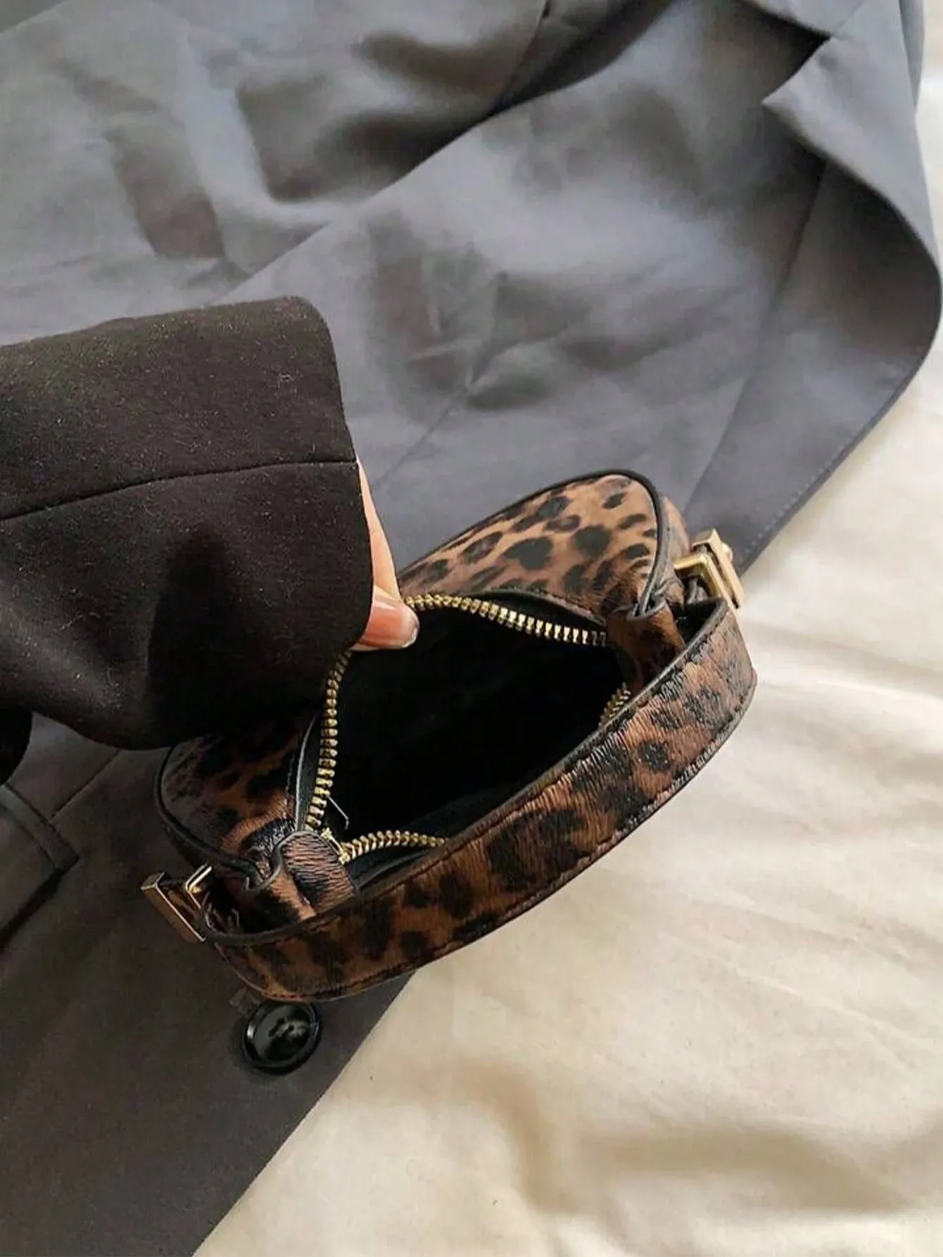 Mini Cute Leopard Print Small Handbag For Women - image 2