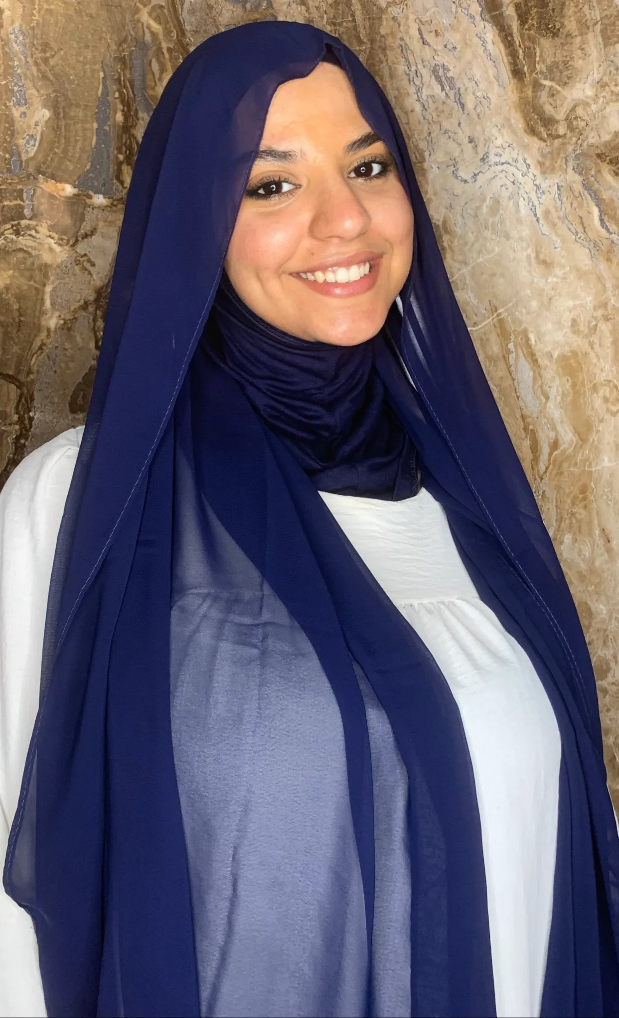 الحجاب الذكي ( 4 الوان من اختيارك ) برجاء كتابه الالوان بجانب العنوان