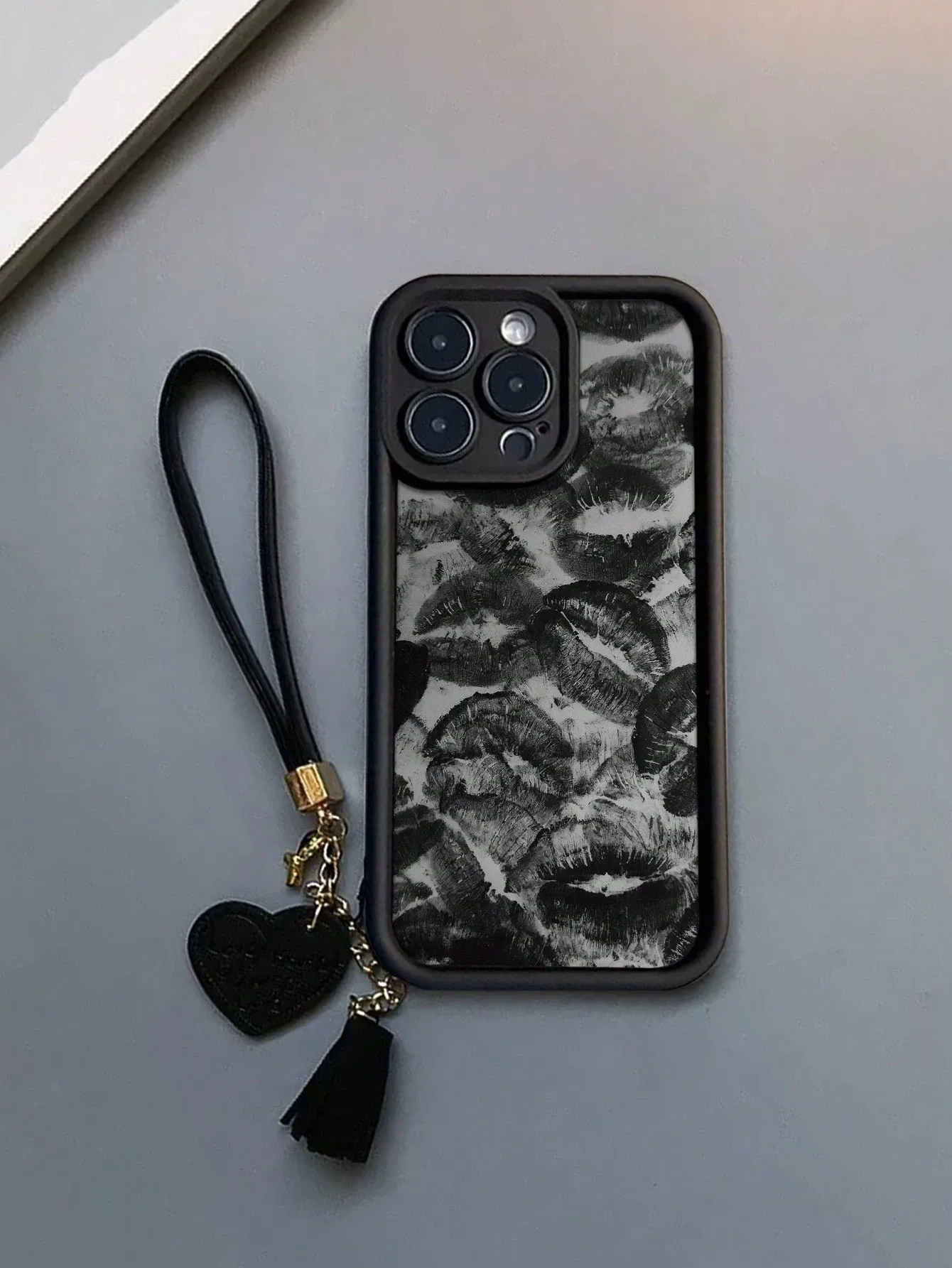 New Luxury Embossed Soft Silicone Phone Case, Anti-Drop And Painted Protection Cover