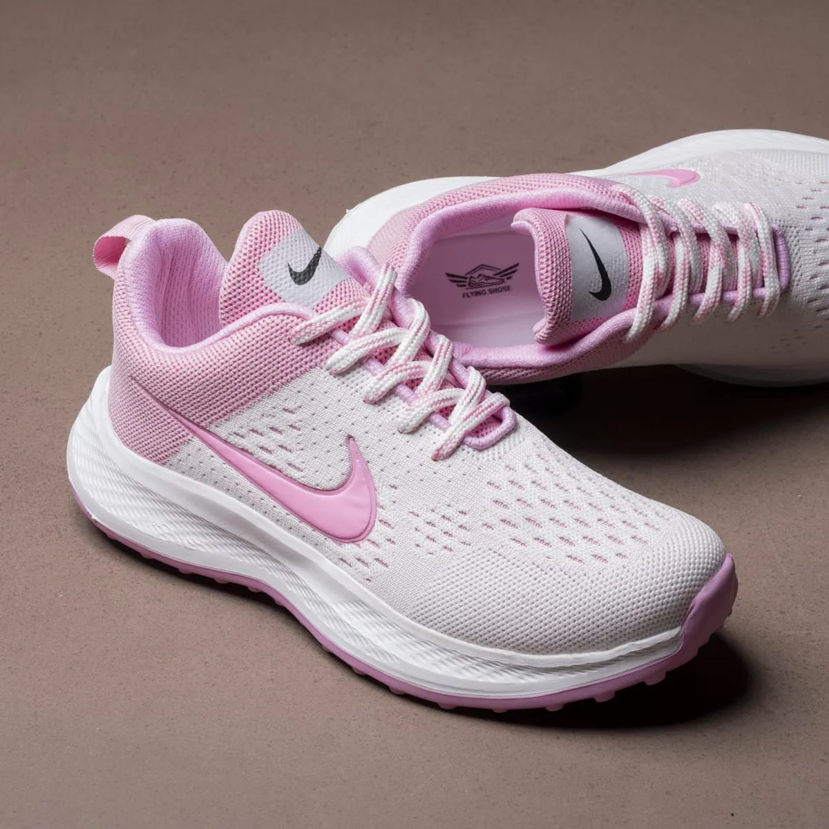 كوتش Nike حريمي