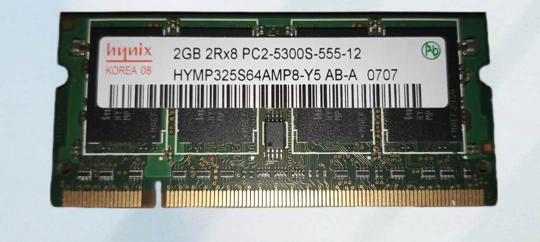 HYMP325S64AMP8-Y5 AB-A Hynix 2GB PC2-5300 DDR2-667MHz non-ECC Unbuffered CL5 200-Pin SoDimm Dual Rank Memory Module