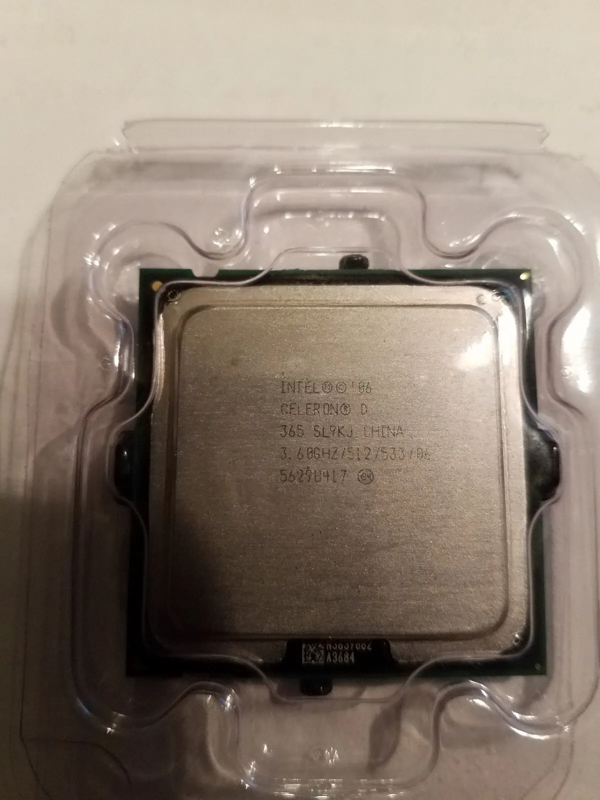 Intel Celeron D 365 512 KB L2 Cache FSB 533 MHz 3.6 GHz Socket 775 CPU SL9KJ