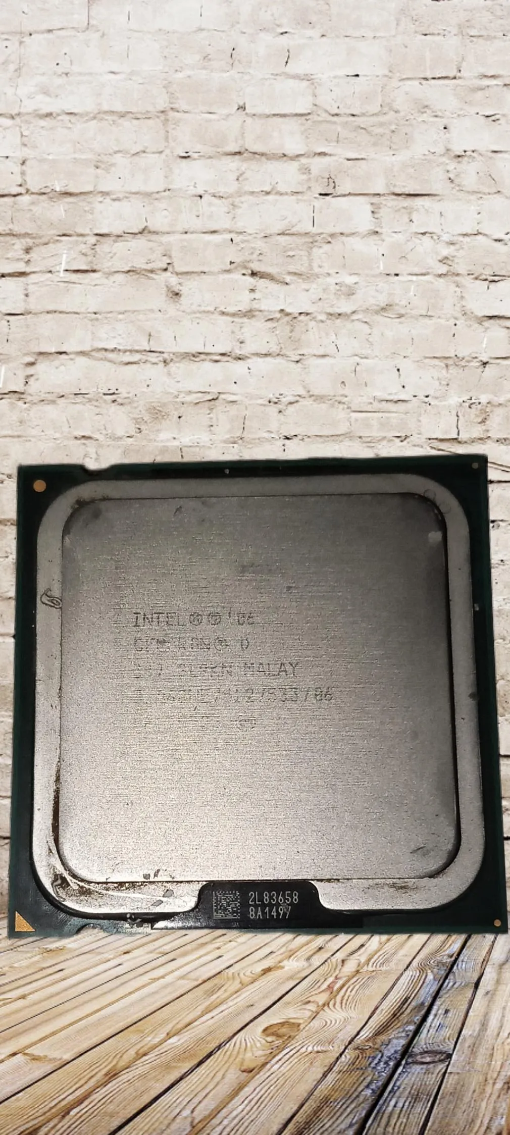 Intel Celeron D 365 512 KB L2 Cache FSB 533 MHz 3.6 GHz Socket 775 CPU SL9KJ