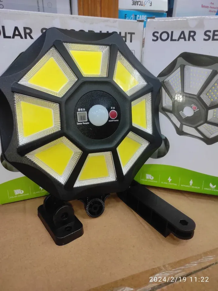 كشاف طاقة شمسية دائري ZB-168A CON – إضاءة قوية LED