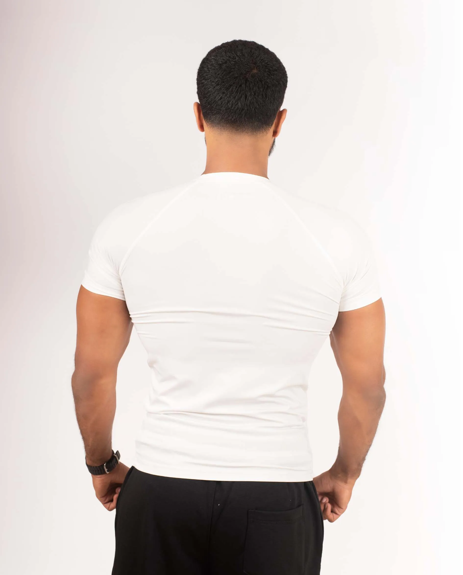 ESSENTIAL COMPRESSION T-SHIRT