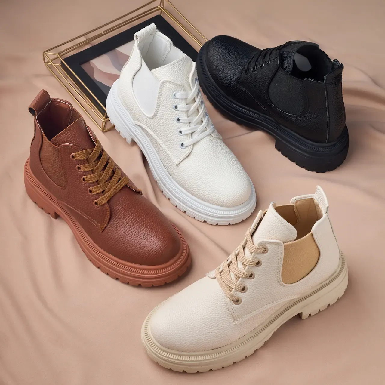 هاف بوت حريمي كاجوال جلد صناعي أنيق ومريح بنعل PVC مرن