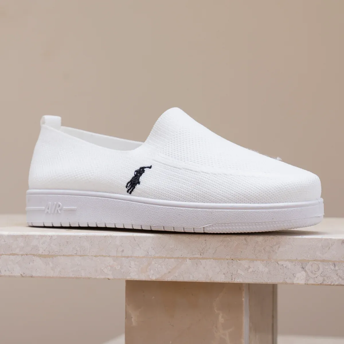 حذاء Run Flat Shoes – راحة وأناقة بخامة تريكو مستورد