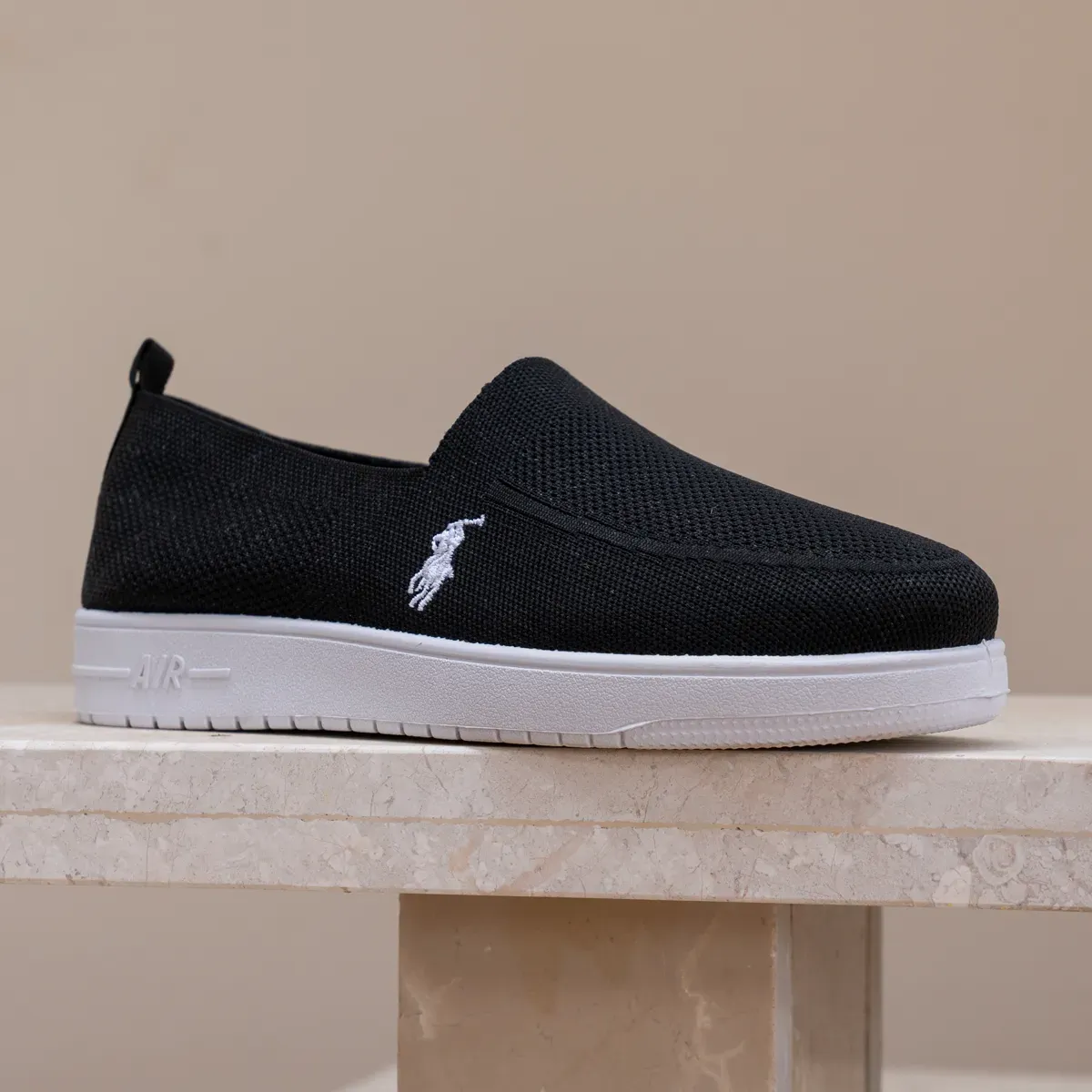 حذاء Run Flat Shoes – راحة وأناقة بخامة تريكو مستورد