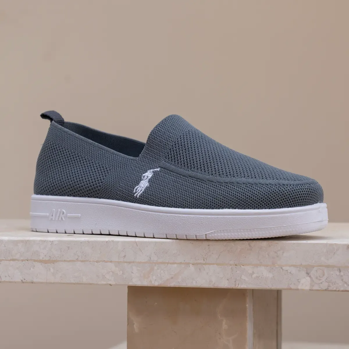 حذاء Run Flat Shoes – راحة وأناقة بخامة تريكو مستورد