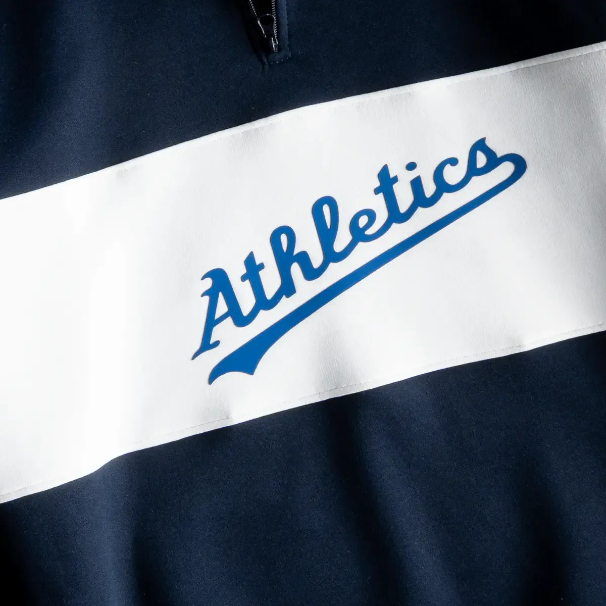 سويت شيرت Athletics قطن صافي نص سوسته