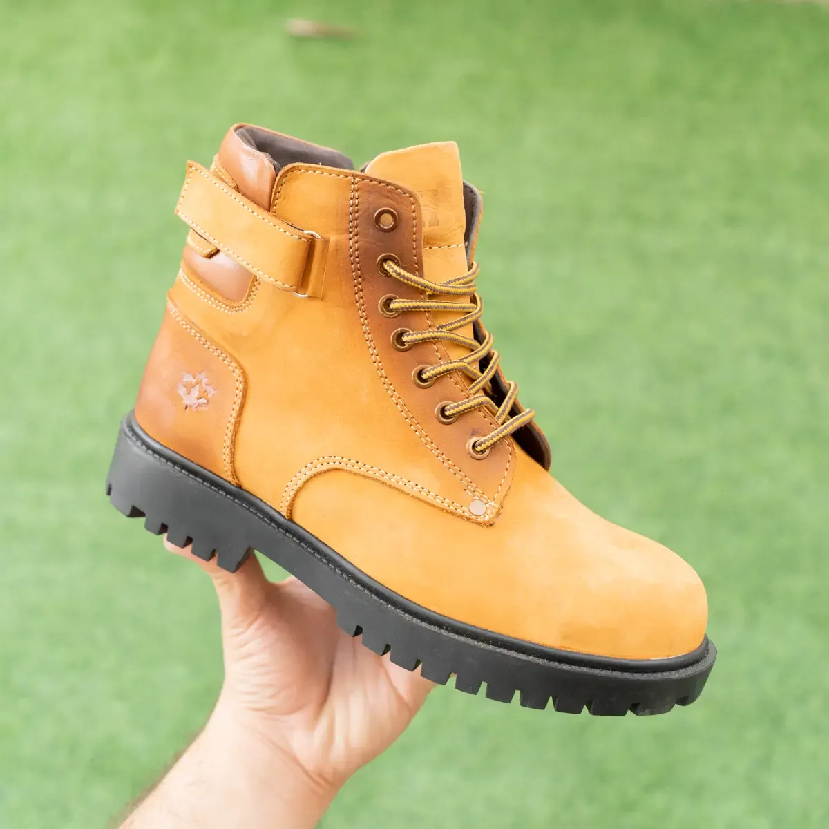 هاف بوت سيفتي رجالي LEVA – جلد طبيعي + مقدمة حديد