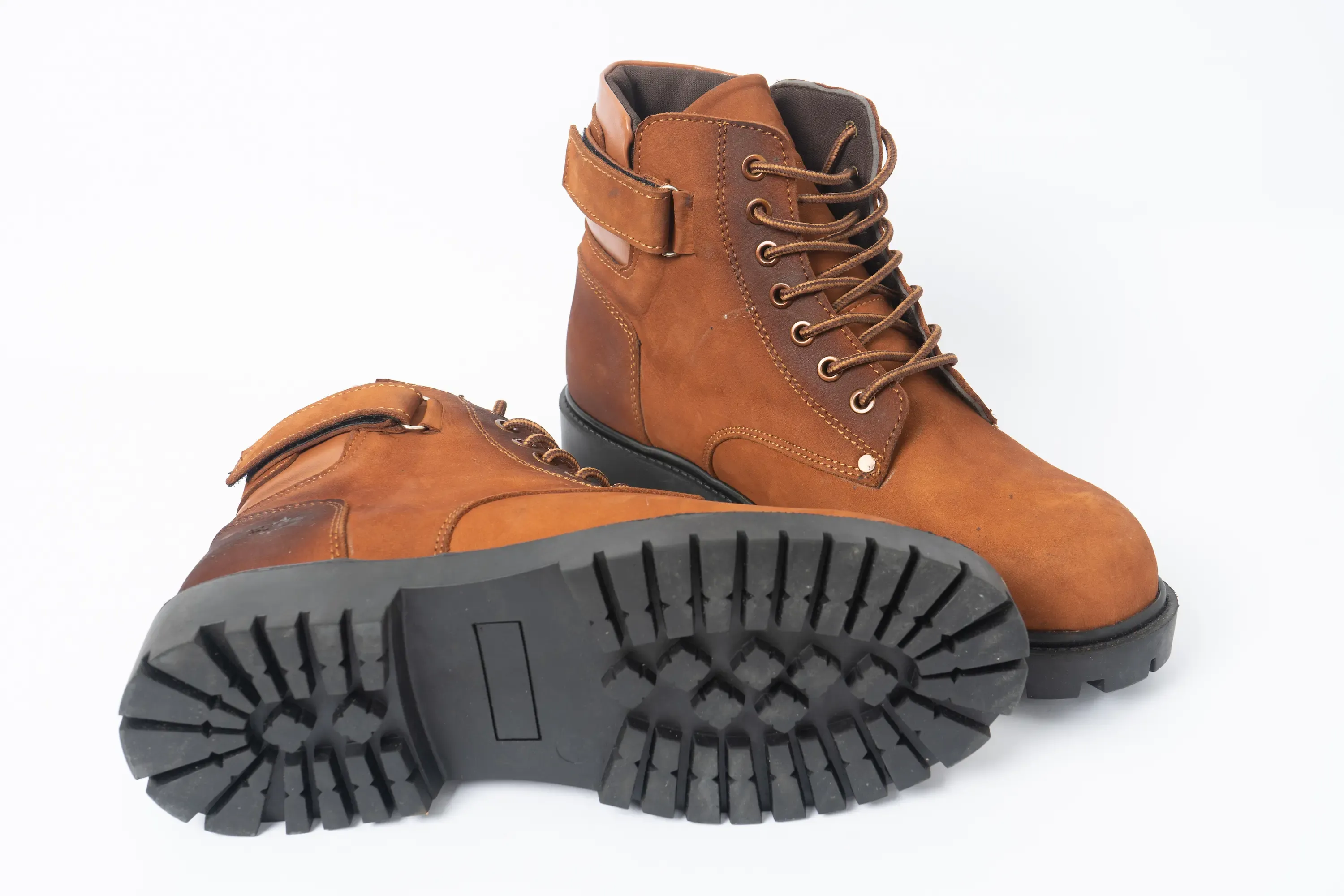 هاف بوت سيفتي رجالي LEVA – جلد طبيعي + مقدمة حديد