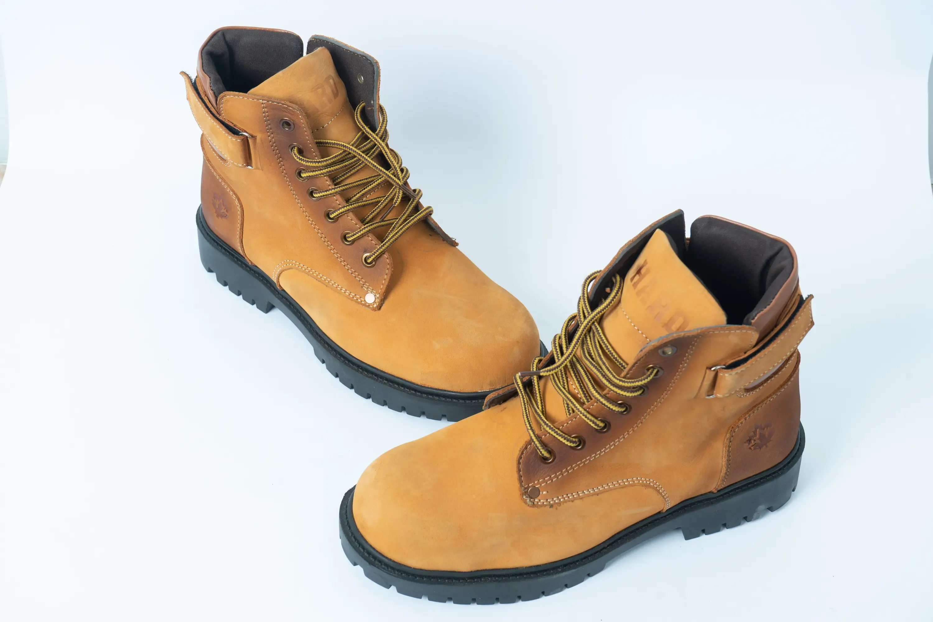 هاف بوت سيفتي رجالي LEVA – جلد طبيعي + مقدمة حديد