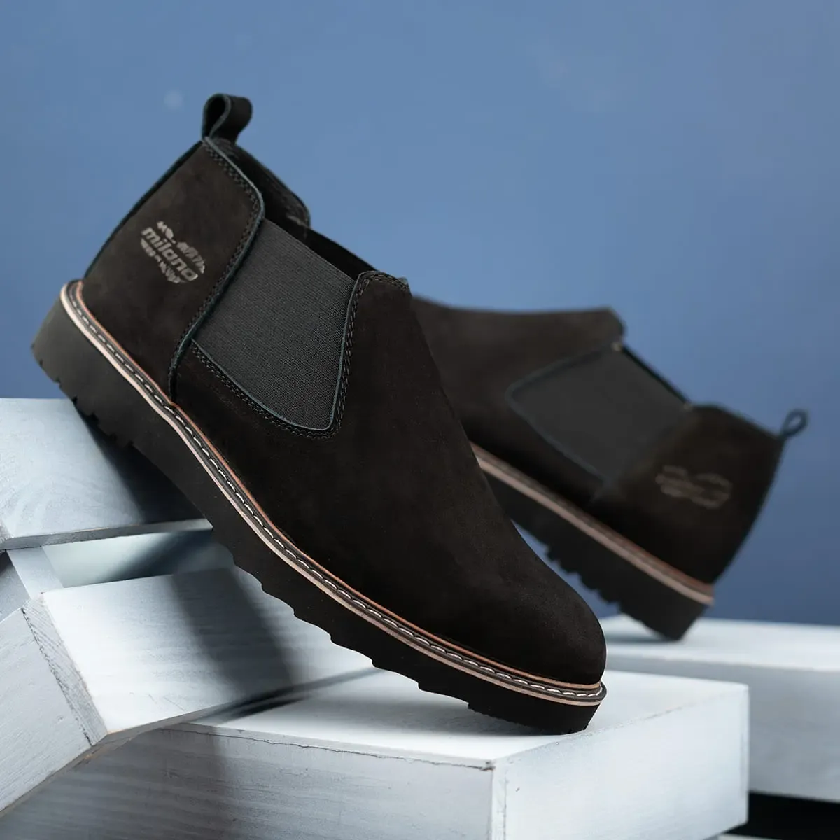 حذاء ميلانو M7 شامواه طبيعي