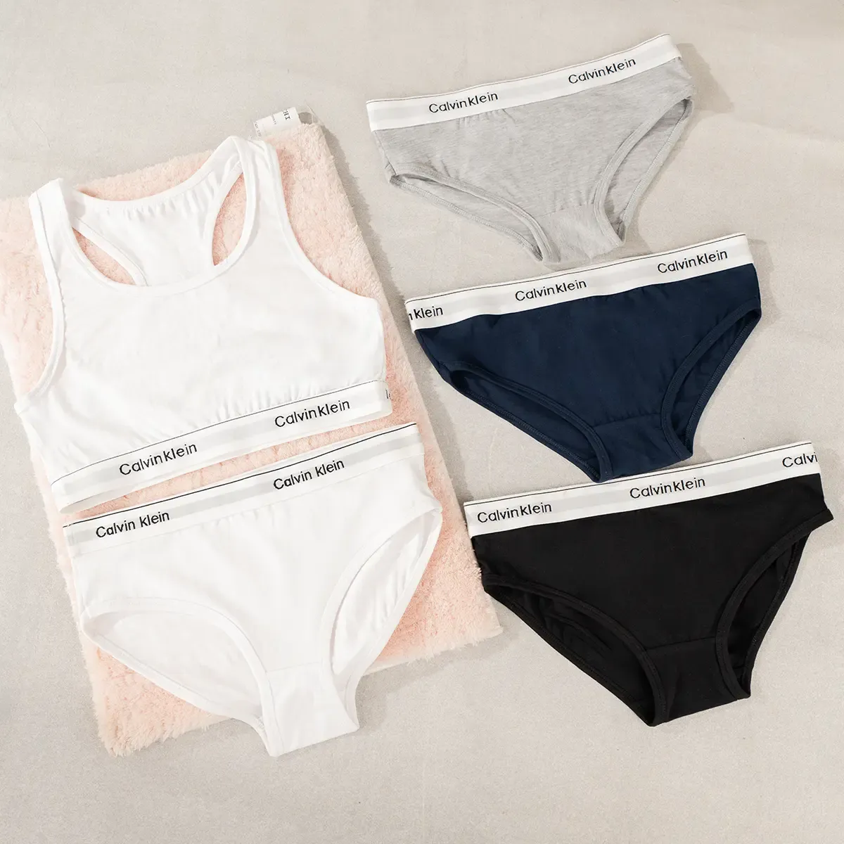 CK Woman طقم حريمي قطعتين مستورد | برا وبانتي قطن مريح