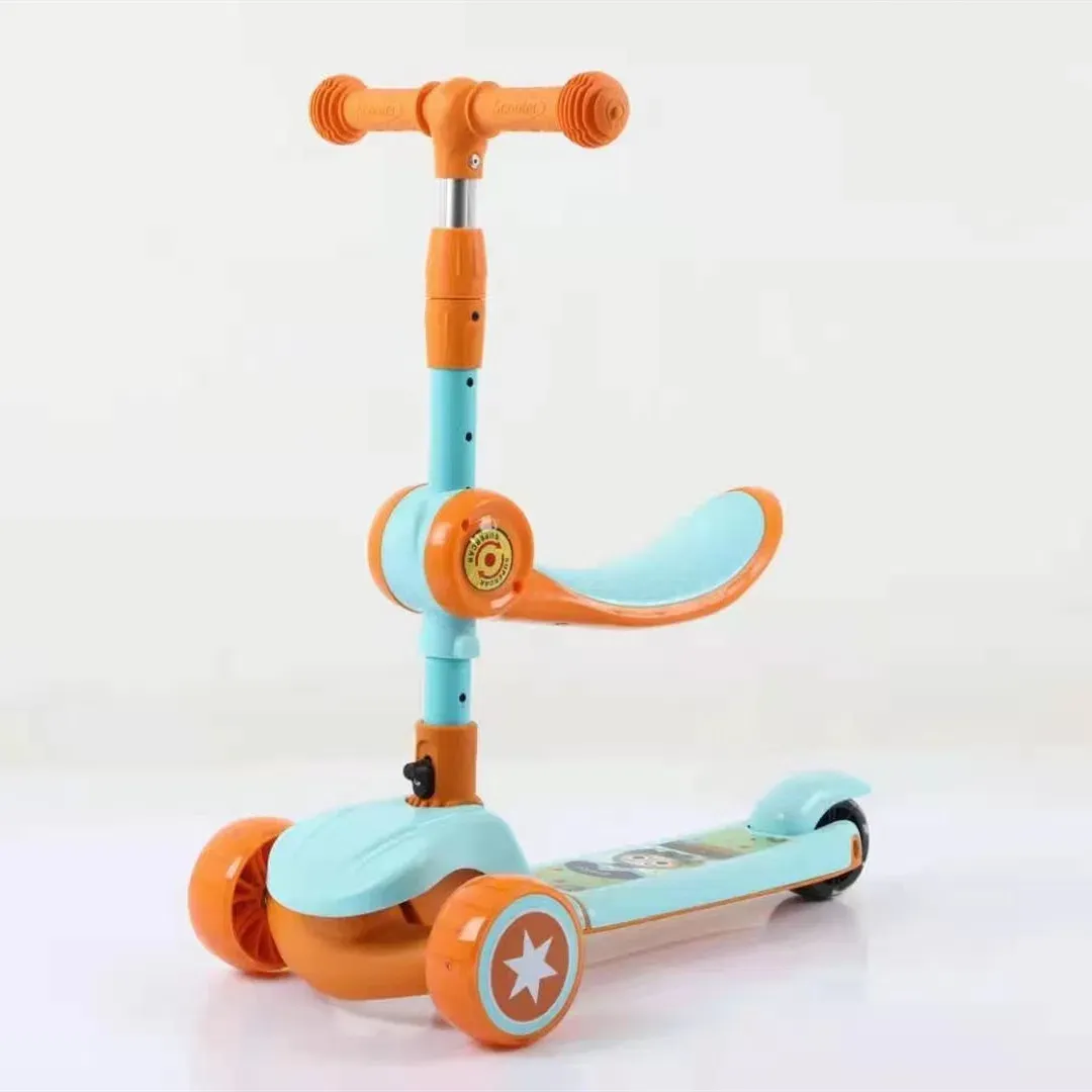 سكوتر ثلاث عجلات بالكرسى