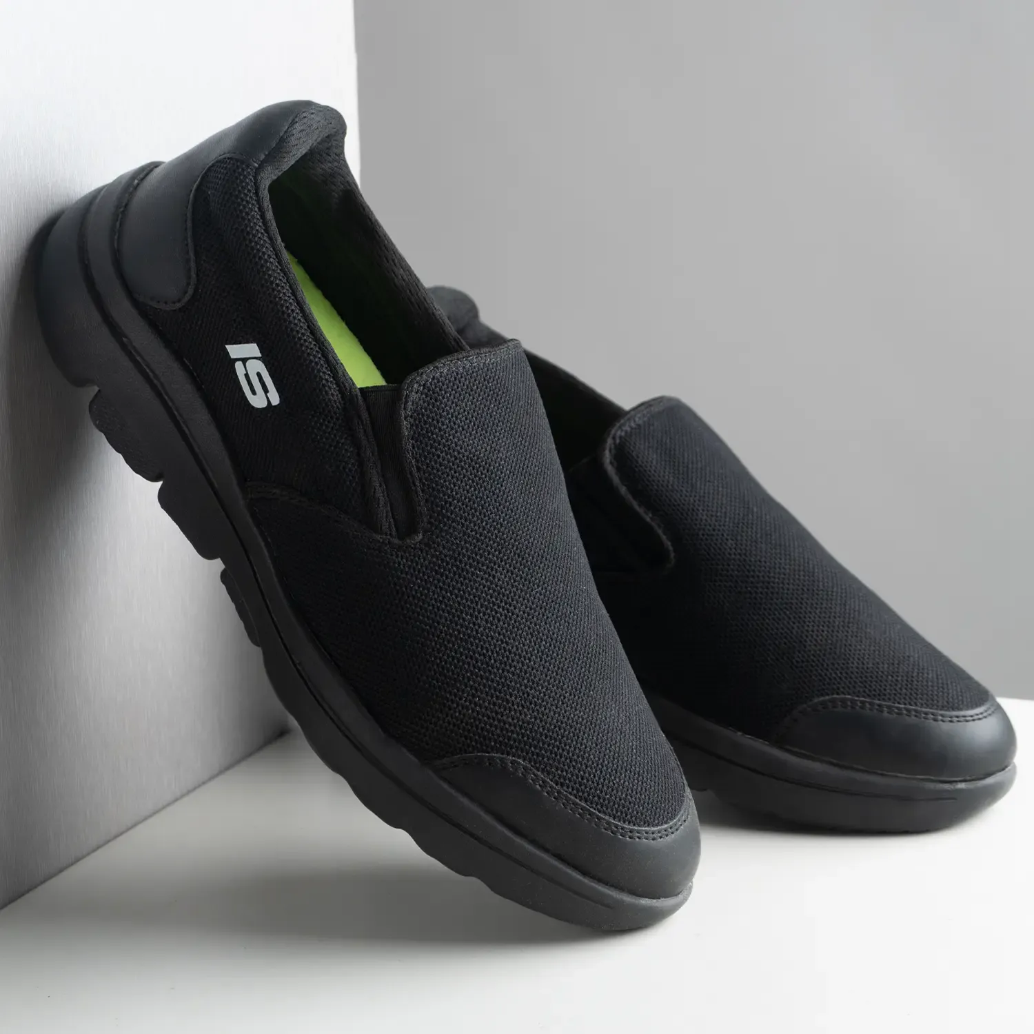 اسكيتشر رجالي تريكو ليكرا نعل ايفا طبي ميلانو M25 خفيف ومريح للمشي