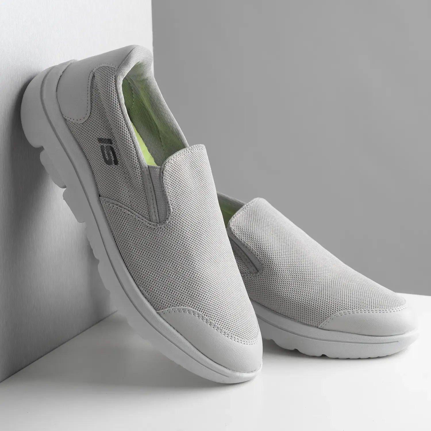 اسكيتشر رجالي تريكو ليكرا نعل ايفا طبي ميلانو M25 خفيف ومريح للمشي