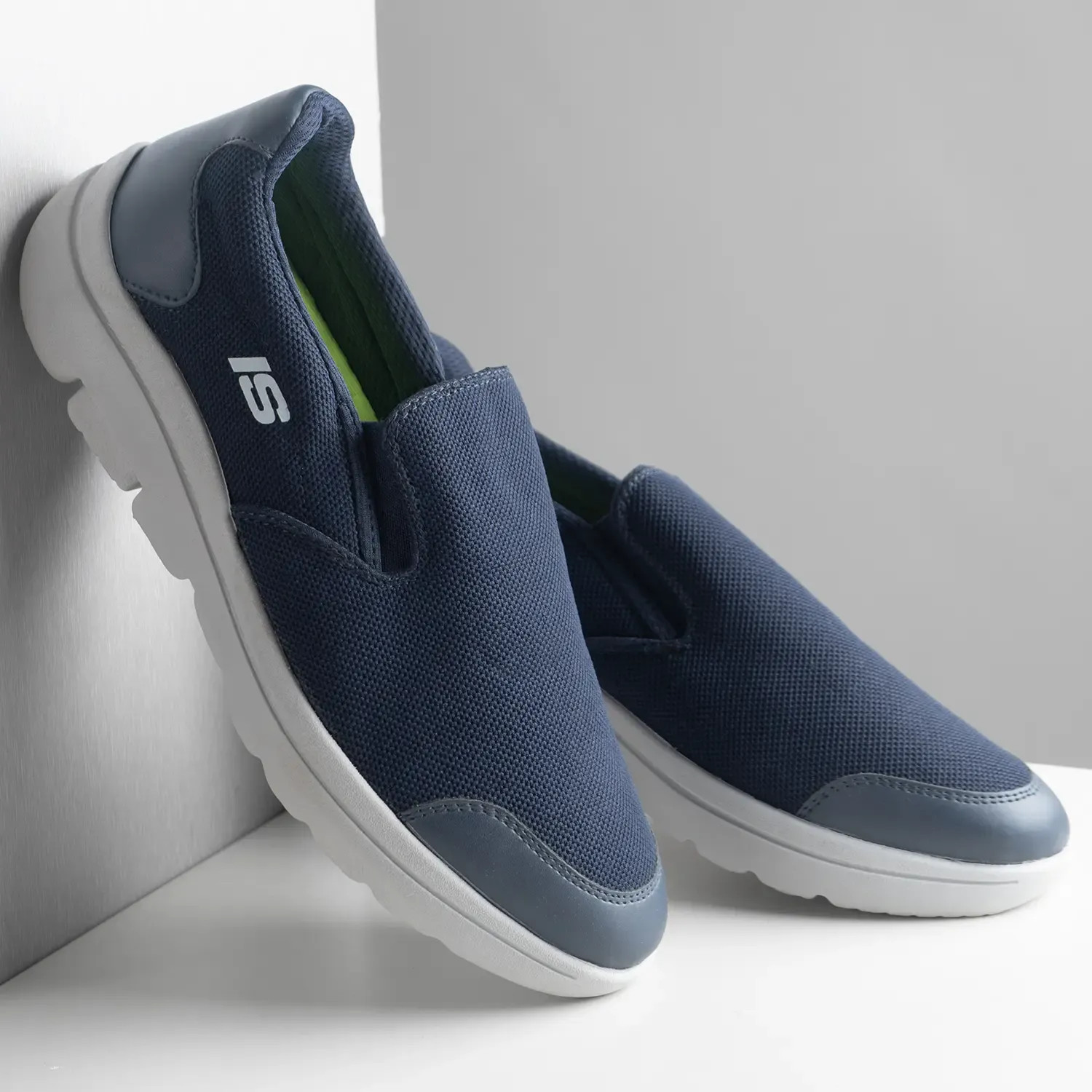 اسكيتشر رجالي تريكو ليكرا نعل ايفا طبي ميلانو M25 خفيف ومريح للمشي