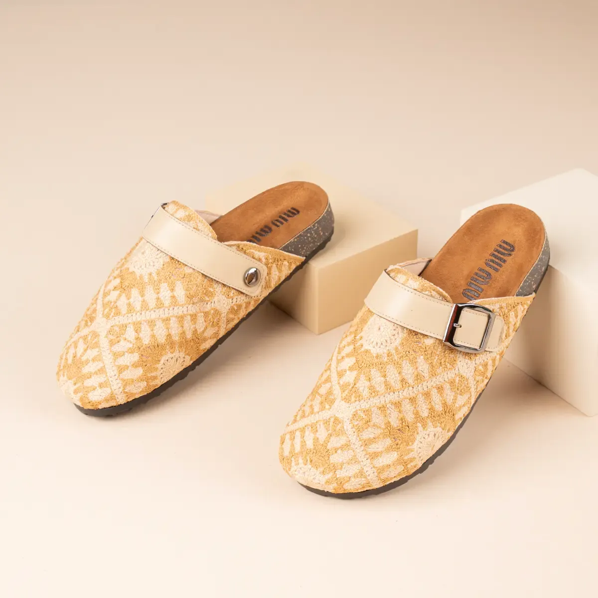 صابوه حريمي شمواه Crochet Clogs مريح وخفيف