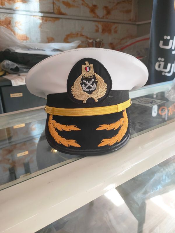 كاب بحري تجاري (ظباط فقط )
